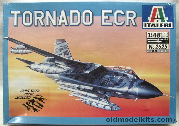 Italeri 1/48 Panavia Tornado ECR - Luftwaffe and Giant Tiger, 2625 plastic model kit